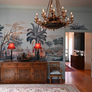 The de Gournay mural wall