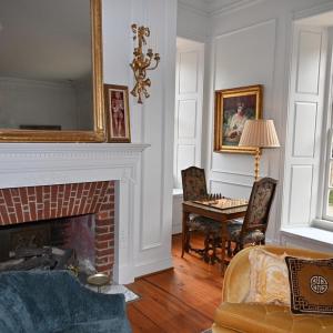 parlor game table corner