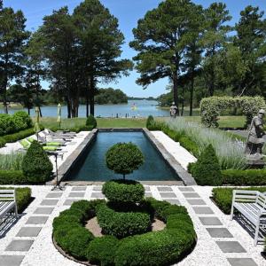 sculptured garden symmetry