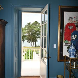 primary bedroom exterior door to balcony
