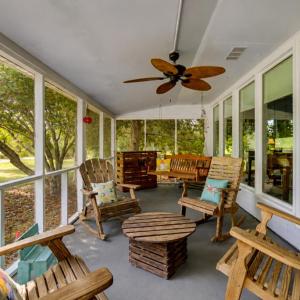 Photo #6 of 5290 LAKEVIEW RD, CHINCOTEAGUE, VA 0.3 acres