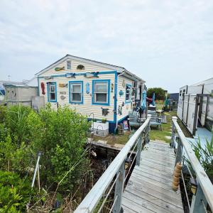 Photo #6 of 8290 BAY SIDE DR, CHINCOTEAGUE, VA 2,178.0 acres