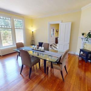 Pretty windows in the dining room.