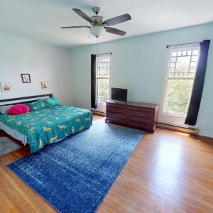 Upstairs bedroom