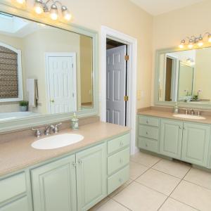 Primary Bath, Separate Vanities, Large WIC, Whirlpool tub, separate shower
