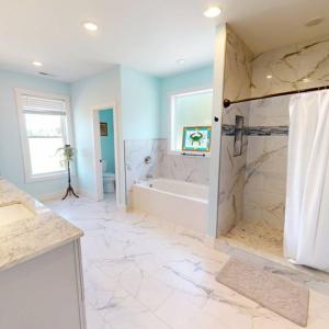 Primary suite bath.