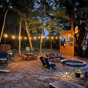 Woodline patio and fire pit.