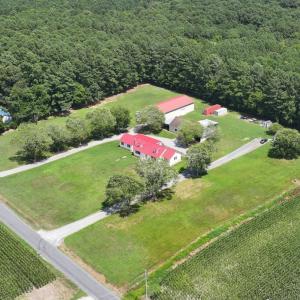 Expansive Country Setting