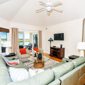 Photo #10 of 6321-315 CAPTAINS LANE, CHINCOTEAGUE, VA