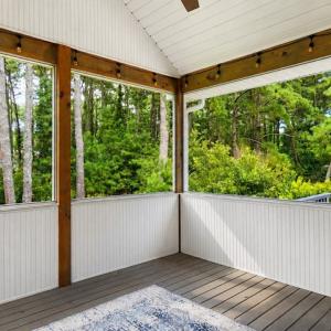 Screened Porch