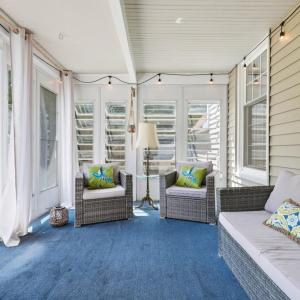 Enclosed Porch off Kitchen/ Back of Foyer