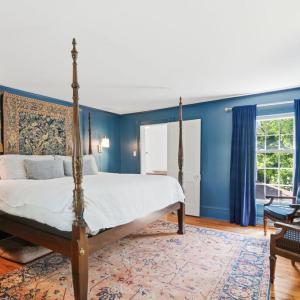 Upstairs Bedroom