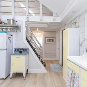 Kitchen , View of the loft