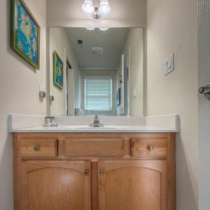 2nd Floor 1/2 Bath