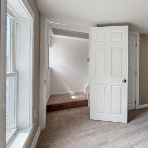 Entry -3rd Floor Bonus Room