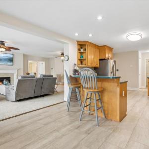 Large kitchen with lots of storage