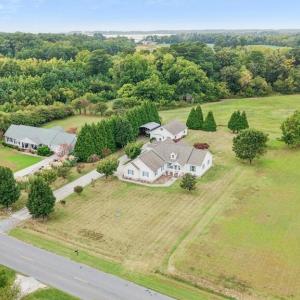 1 Acre lot w/an option to purchase the adjacent 1 acre - also listed for sale.