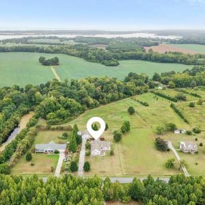 1 Acre lot w/an option to purchase the adjacent 1 acre - also listed for sale.