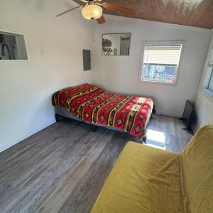 Photo #3 of 6037 WILLOW DR, HORNTOWN, VA 0.1 acres