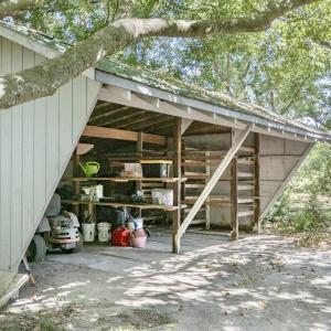 Lean 2-shed