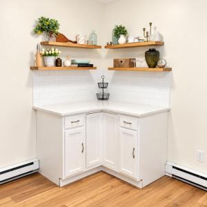 Corner Kitchen