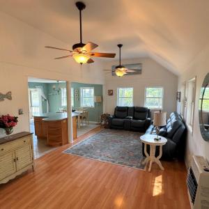Photo #5 of 5471 OAK DR, CHINCOTEAGUE, VA 0.6 acres