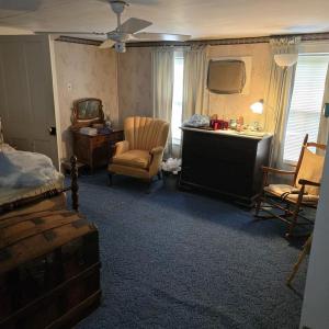 Photo #13 of 12216 HACKSNECK RD, HACKSNECK, VA 0.8 acres