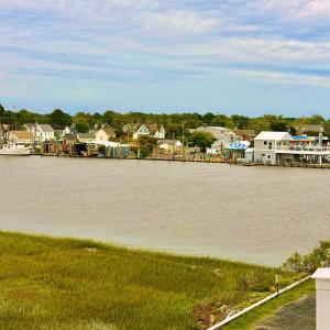Photo #5 of 6139 MARSH ISLAND DR, CHINCOTEAGUE, VA 0.0 acres