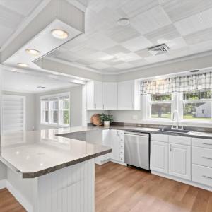 Breakfast Bar Seating