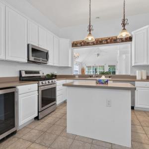 Photo #4 of 118 SARATOGA PLACE, CAPE CHARLES, VA 6,854.0 acres