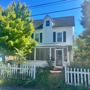 Photo #4 of 3 LEE ST, WACHAPREAGUE, VA 135.0 acres