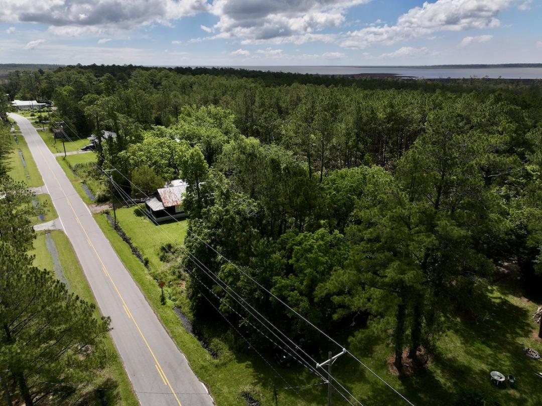 Hobucken, NC 9 acres Land and Farms Realty