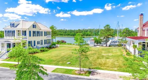 301 E Harborside (21)