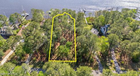 5514 Gondolier Dr.