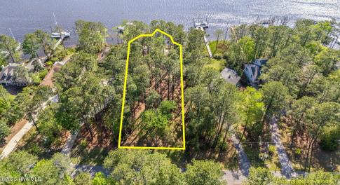 5514 Gondolier Dr.