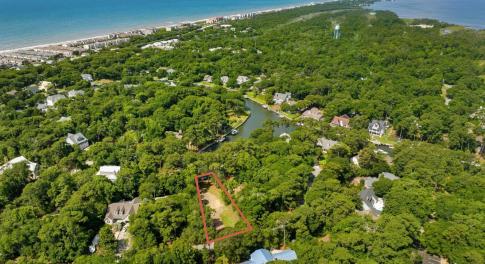 117 White Ash Drive, Pine Knoll Shores