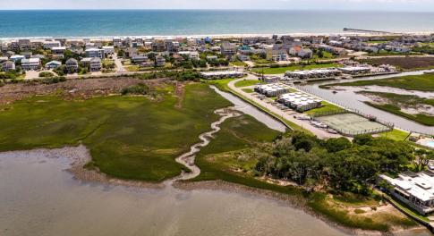 Lot bordering 8 1/2 Marina