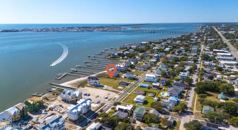 Vacant waterfront lot