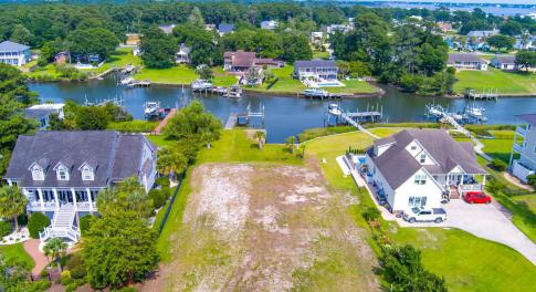 Lot Ready to Build on!