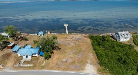 2472 Cedar Island Rd