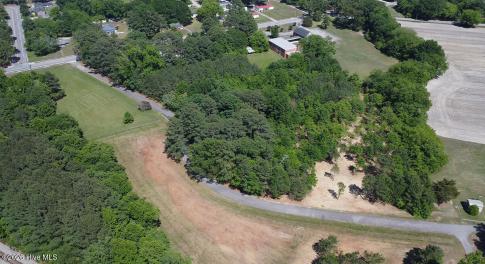 10+ Acres of Untapped Potential!