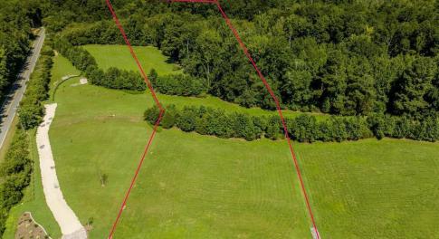 01-001-33VersaillesLn-Lot02-20250728