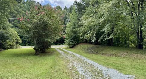 Old Oxford Rd. - Gravel Driveway