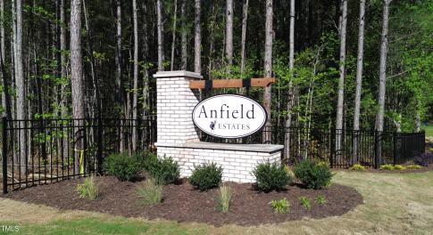 0742C98C-E409-4ADD-B9BA-32F95CD08CDF