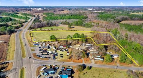 12-118 Sadisco Rd-3-Outline