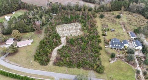 Aerial view of property and surrounding area