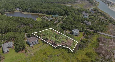 View of property location featuring a large body o