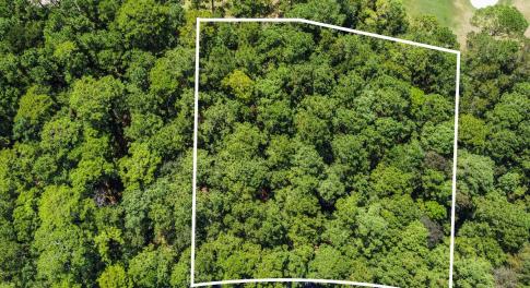 Aerial overview of property's location featuring p