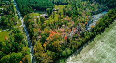 Aerial overview of property's location