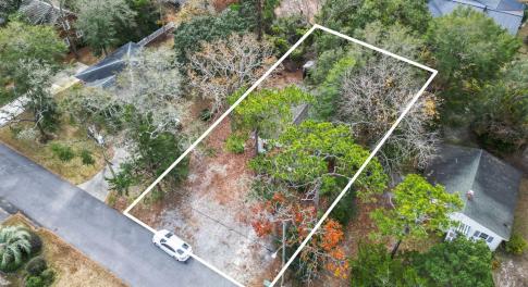 Aerial overview of property's location featuring p